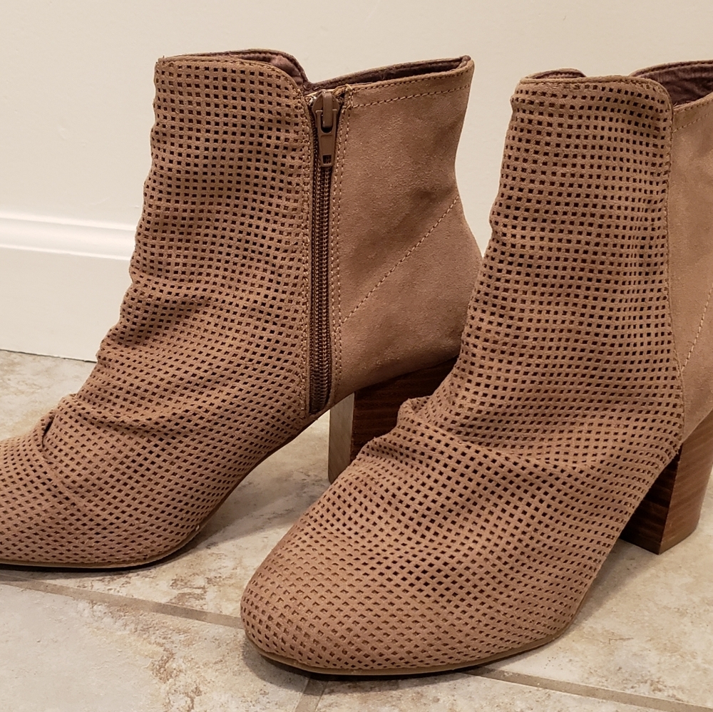 MIA taupe suede slouch bootie